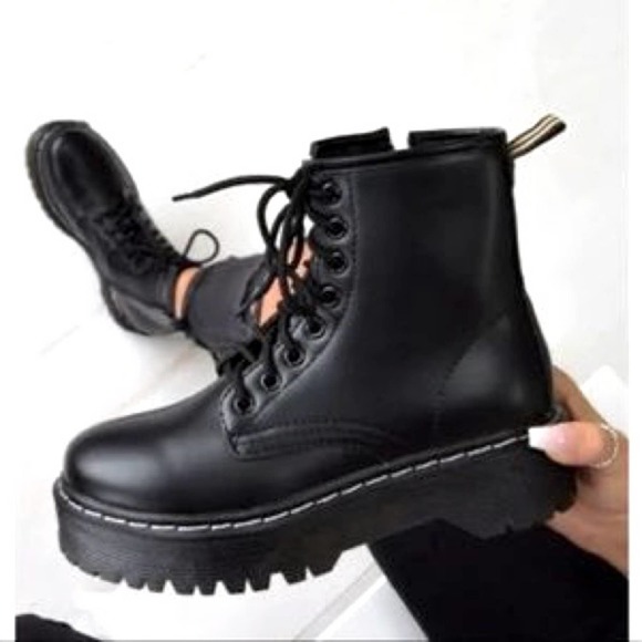 Sincerly Jules Shoes - NWT Sincerely Jules Harley Combat Boots in Size 8
